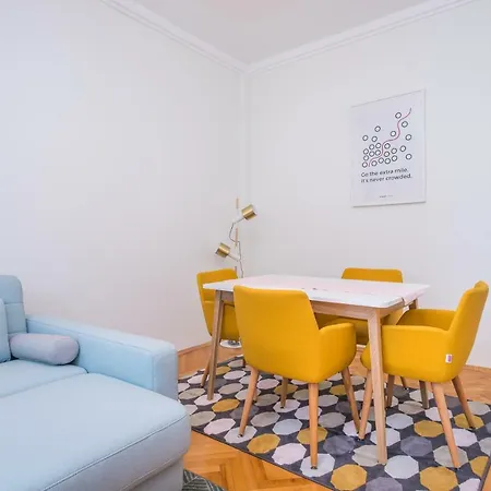 Designer & Luxurious, Business, One Bedroom In By Flat Mаnager Apartment
